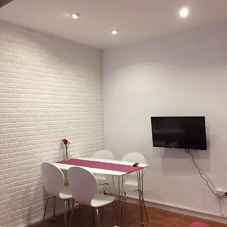 Apartment Reina's *